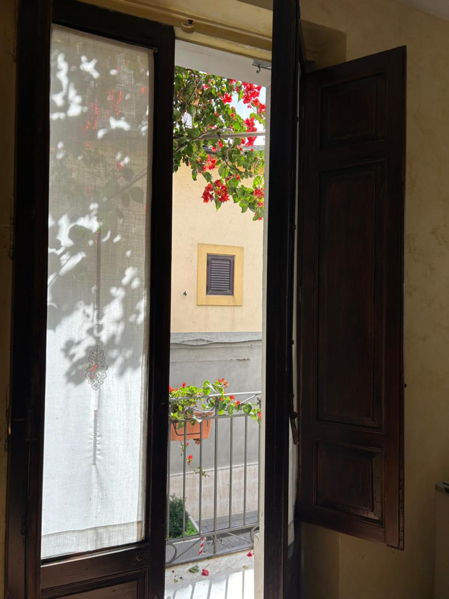 B&B L'Angolo Sulla Piazza Mirabella Imbaccari エクステリア 写真